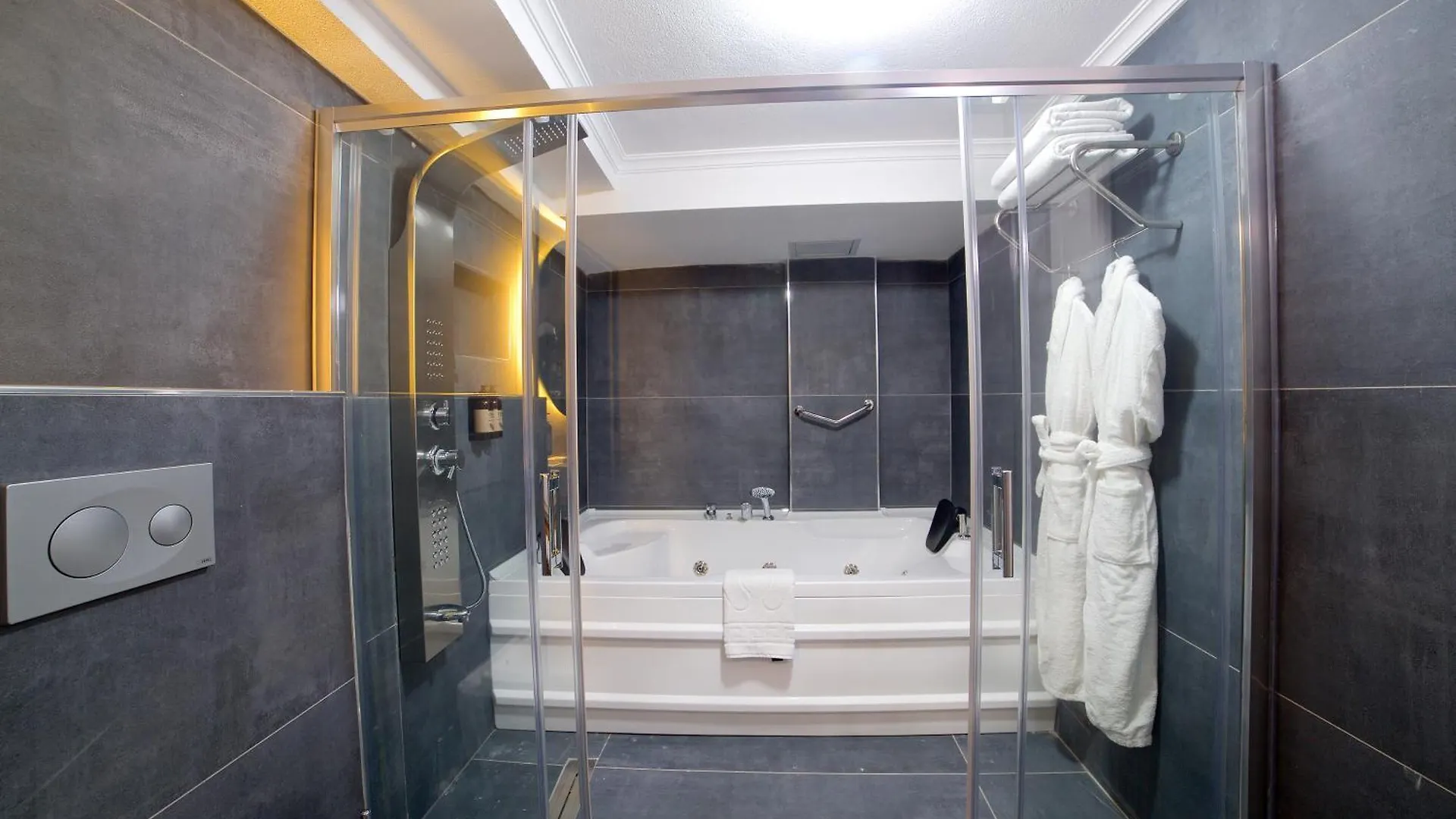 Days Inn By Wyndham Istanbul Arnavutkoy Hotel