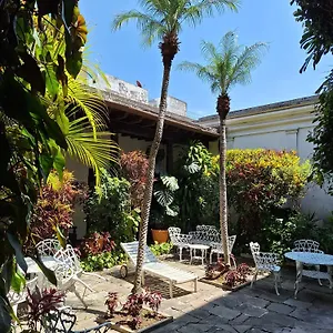 https://hotel-spring.guatemalaantiguahotels.com