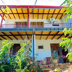 https://white-lodge.negombohotels.net