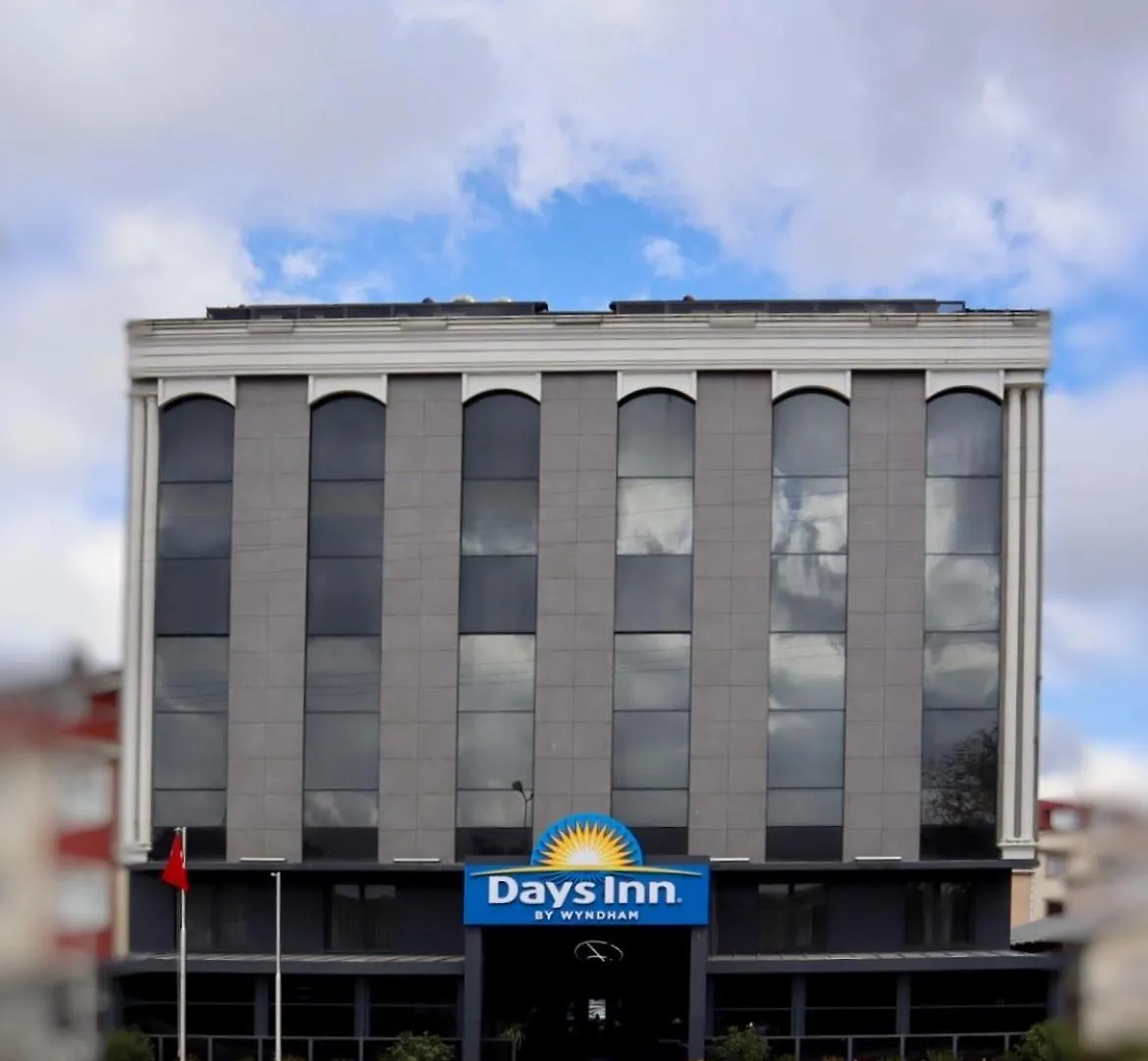 Days Inn By Wyndham Istanbul Arnavutkoy location
